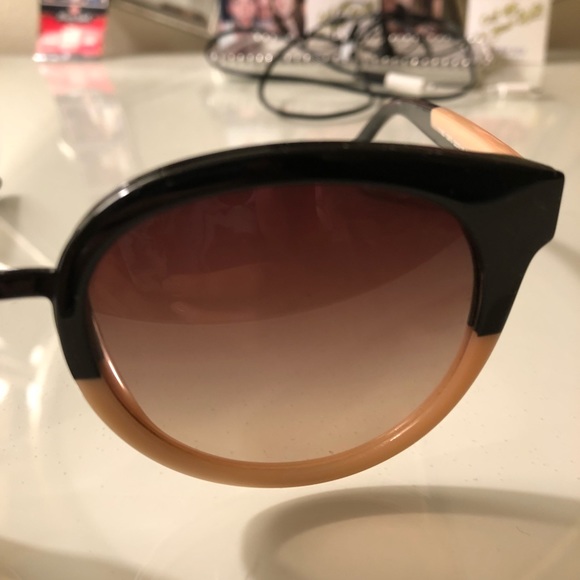 Tory Burch Two Toned Sunglasses - Picture 6 of 7